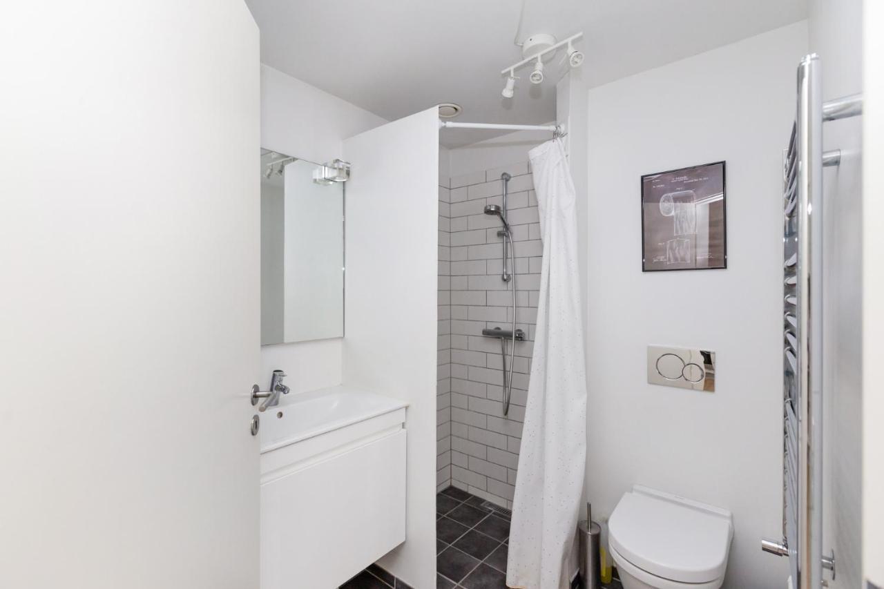 200 M Fra Rutebilstation - Privat Terrasse, Grill Daire Århus Dış mekan fotoğraf
