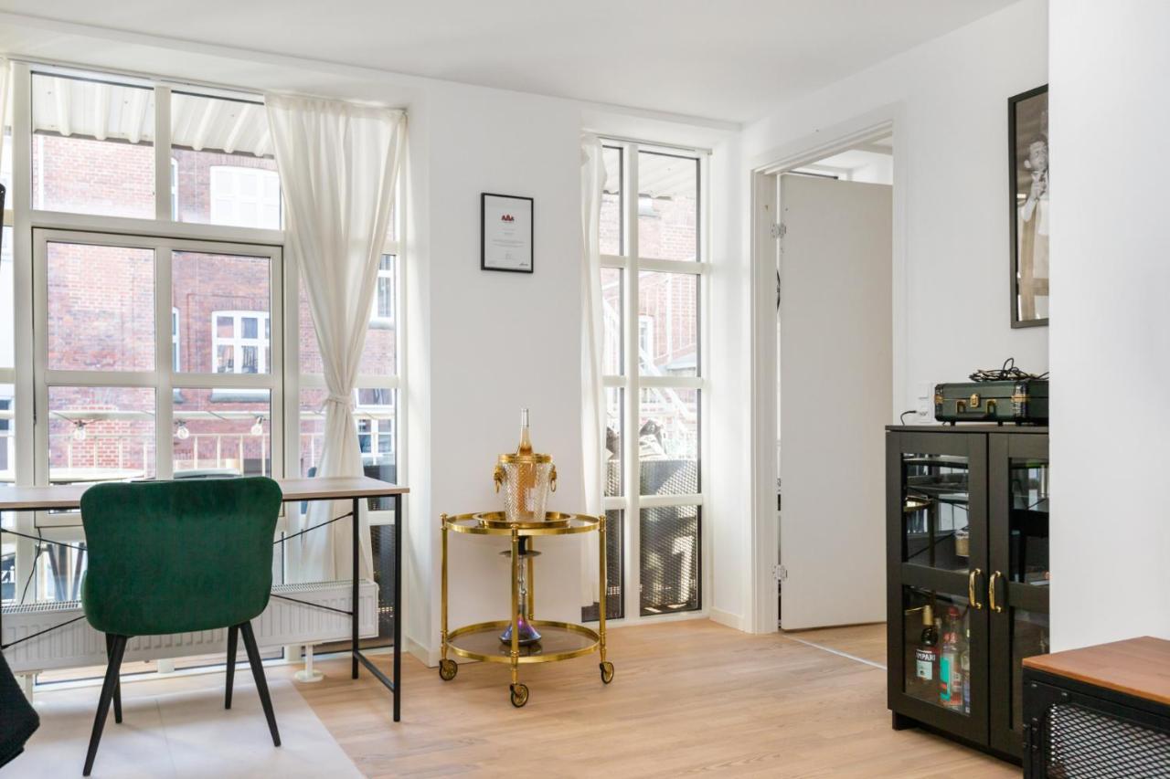 200 M Fra Rutebilstation - Privat Terrasse, Grill Daire Århus Dış mekan fotoğraf