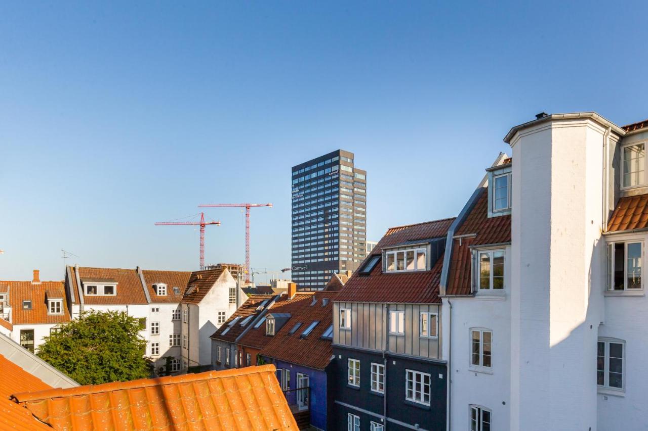 200 M Fra Rutebilstation - Privat Terrasse, Grill Daire Århus Dış mekan fotoğraf